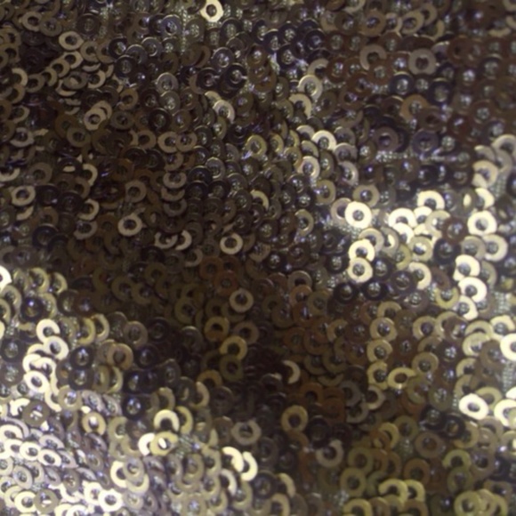 Super Chic Matte Gold Sequin Mini Skirt - Picture 4 of 4